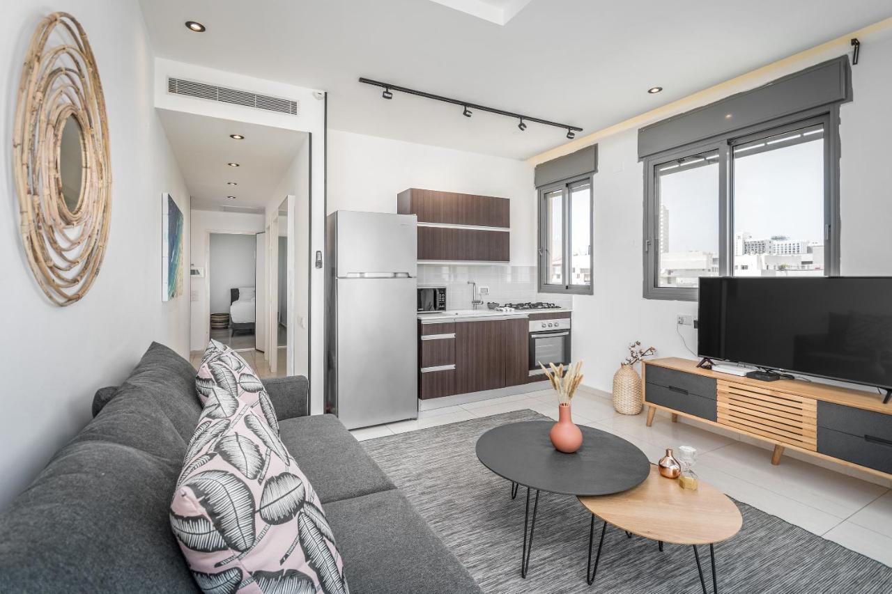 Superb 1,5 Bdr W Balcony Close To The Beach Tel Aviv Luaran gambar