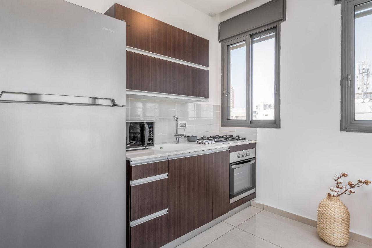 Superb 1,5 Bdr W Balcony Close To The Beach Tel Aviv Luaran gambar